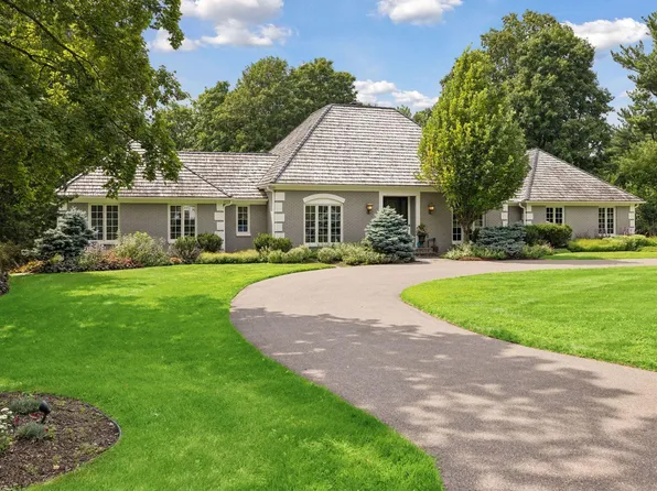 475 Highcroft Rd, Wayzata, MN 55391