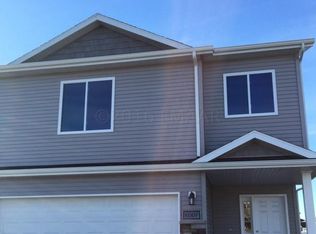 6007 59th St S, Fargo, ND 58104