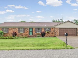 601 Pineridge Dr, Hopkinsville, KY 42240