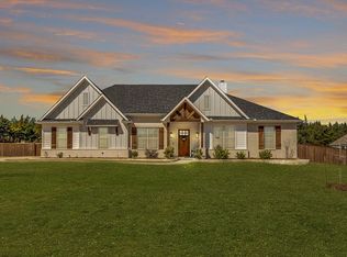 30 Ellis Oak Ct, Waxahachie, TX 75167