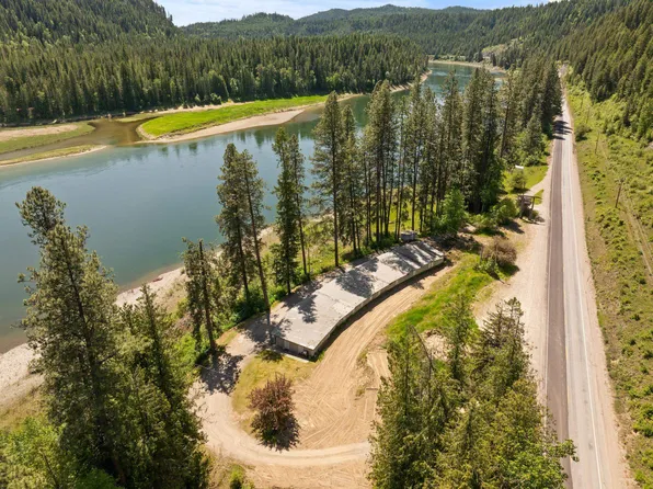 8612 Highway 31, Ione, WA 99139