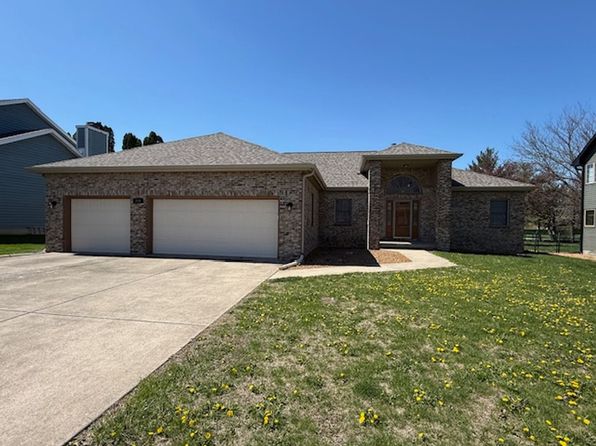 749 Christopher Dr