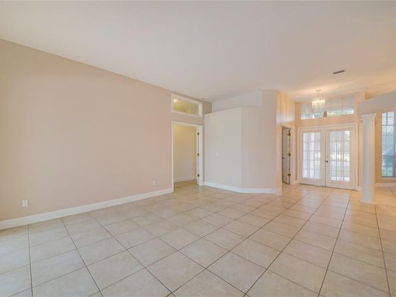 5th image of 1507 Carillon Park Dr