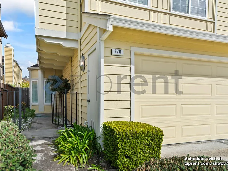 770 Superior Rd — Photo 32