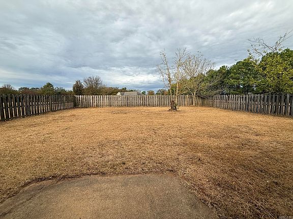 3rd image of 106 Short Rd