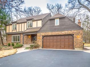 4103 Harvard Cir, Crystal Lake, IL 60012