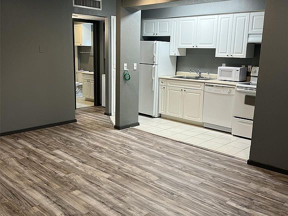 5th image of 3721 Herschel Ave APT 201