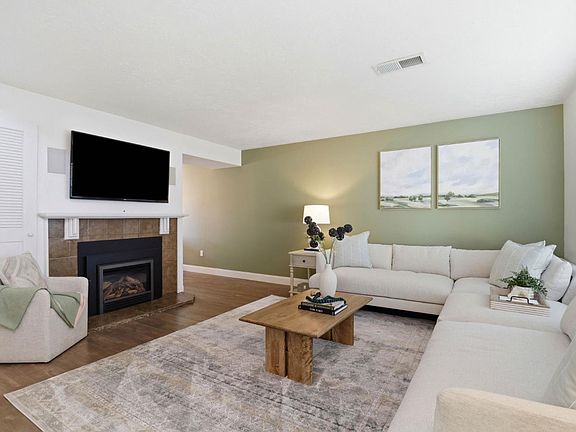 3rd image of 19167 Robinson Road #H