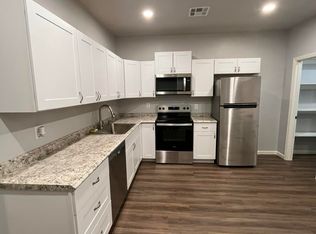 713 W Adobe Dam Dr #B, San Tan Valley, AZ 85143