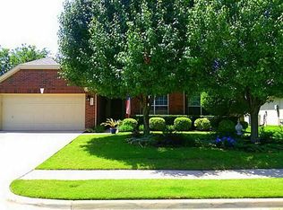 2708 Hollow Ridge Dr, Denton, TX 76210