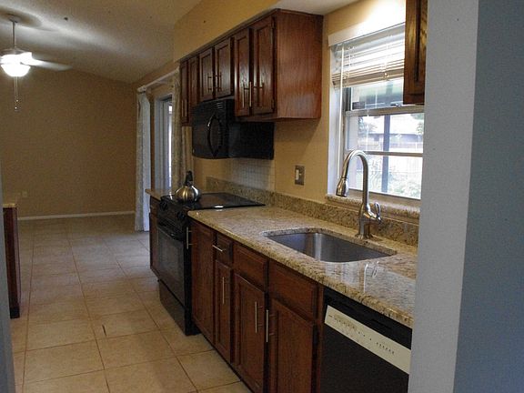 4th image of 306 Cory Ave NE