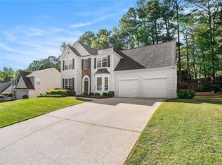 1916 Oakwood Grove Dr, Snellville, GA 30078