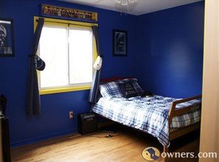 2246 Mentone St, Wolverine Lake, MI 48390