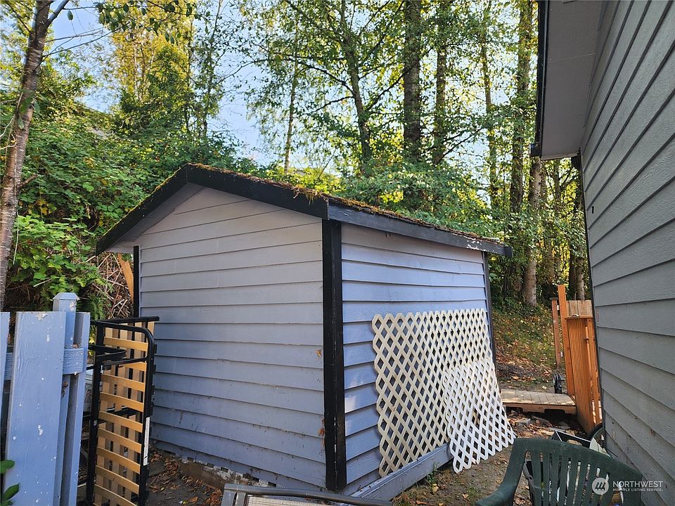 2nd image of 7701 Hardeson Road #76