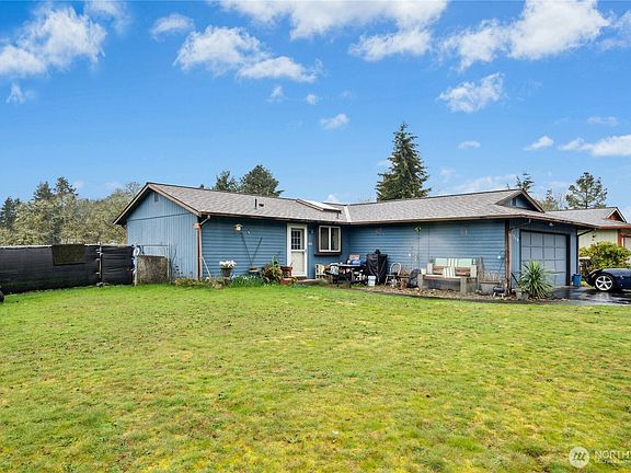 3rd image of 1209 Rockcress Drive SE
