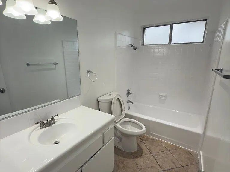 12634 Kalnor Ave — Photo 10
