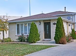 8421 S 83rd Ave, Hickory Hills, IL