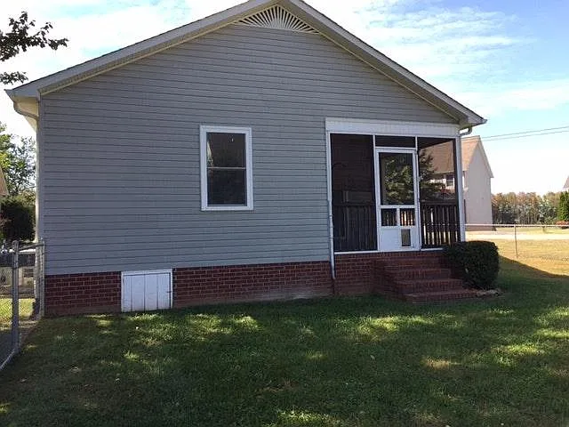 1462 Oxford Pl — Photo 5