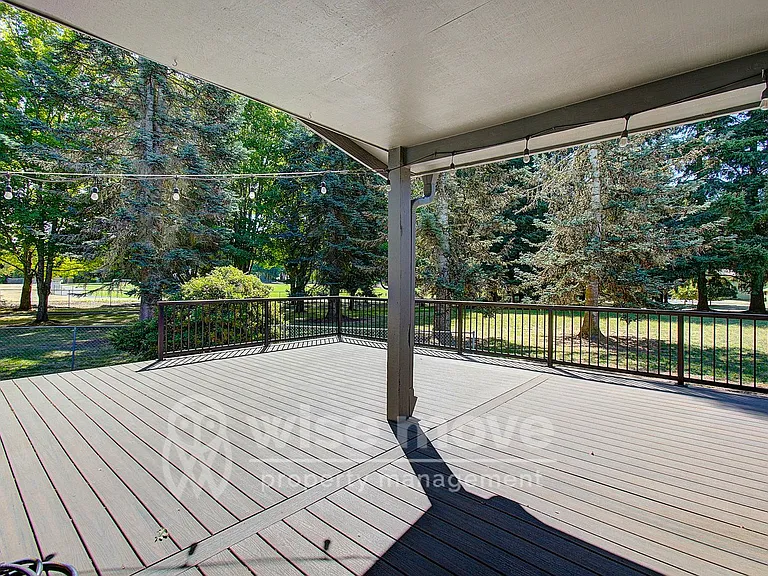 4001 NW 127th St — Photo 45