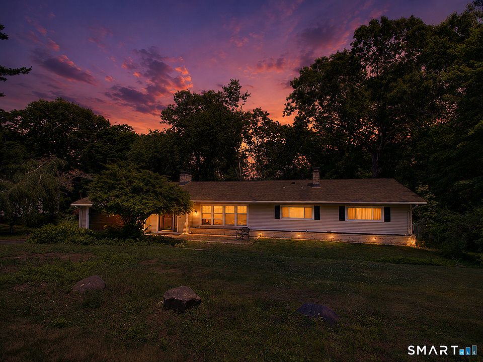 1st image of 136 Knoll Drive