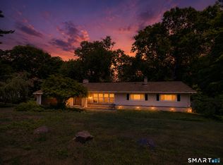 136 Knoll Drive, Hamden, CT 06518
