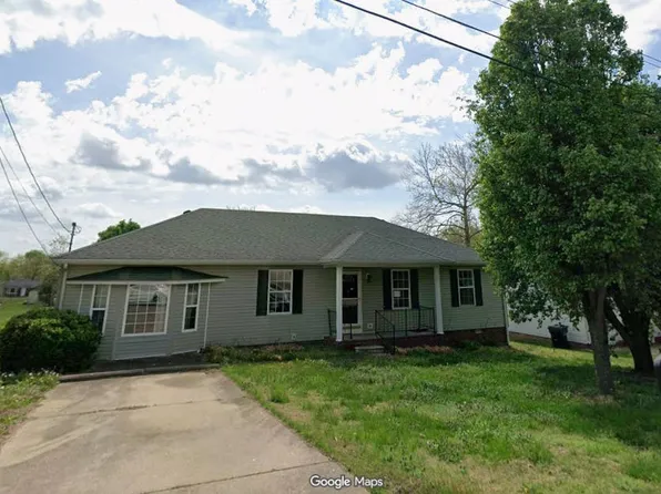 315 Pine Hill Dr, Hopkinsville, KY 42240