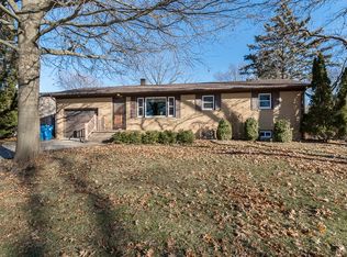 209 N 5th St, Eldridge, IA 52748