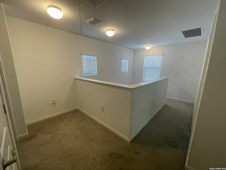 418 Lockhart — Photo 12