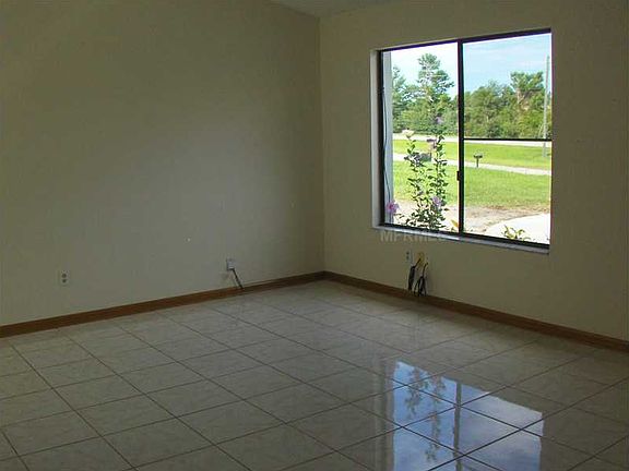 4th image of 1829 Providence Blvd