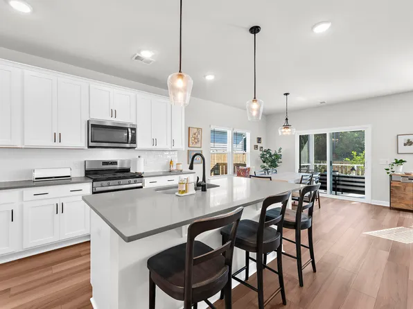 1434 Arabella St, Charleston, SC 29414