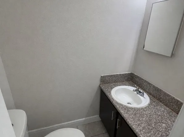 1199 Bentley Rd APT 4, Leesburg, FL 34748