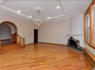 9301 68th Ave, Forest Hills, NY 11375