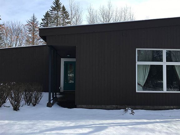 2nd image of 3 Morningside Dr