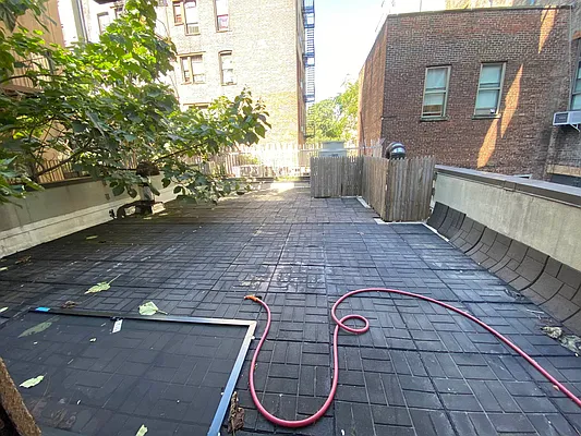 Rented by Bohemia Realty Group | media 28