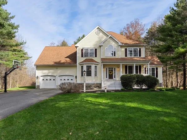 12 Alder Way, Lunenburg, MA 01462
