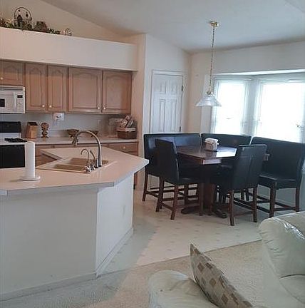 4th image of 7362 Chestnut Hills Blvd