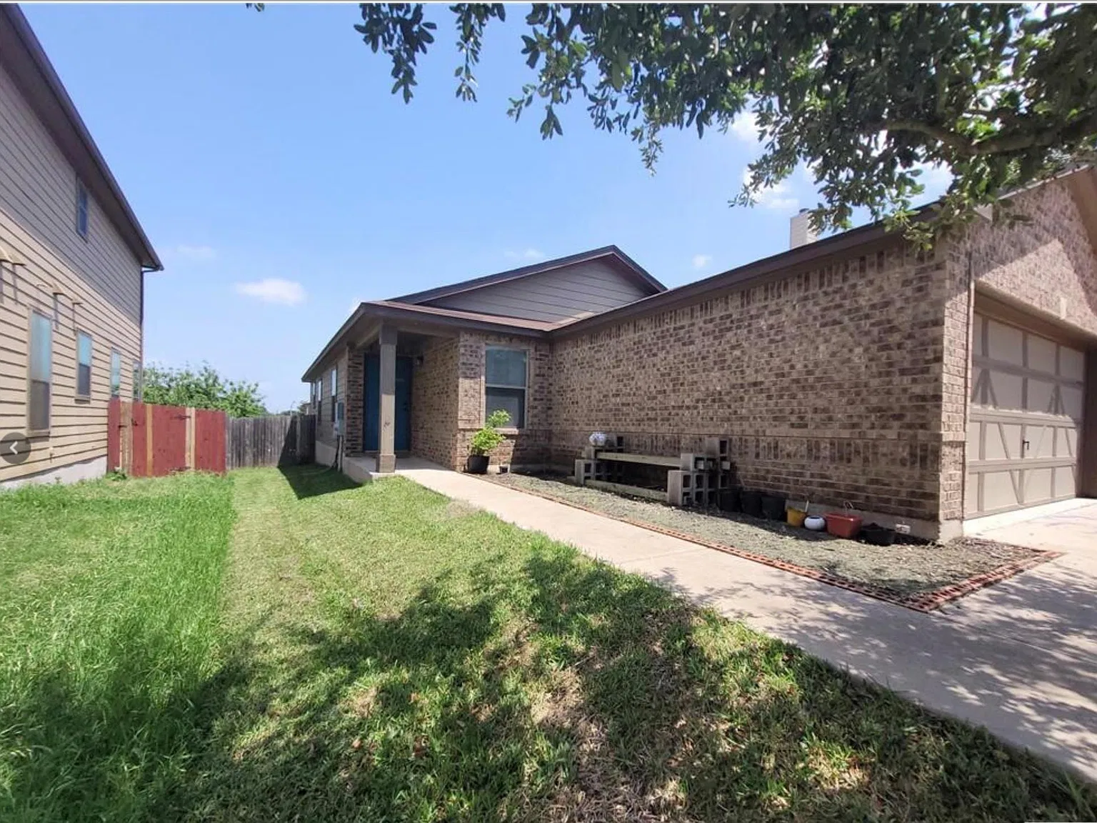1127 Tumbleweed Trl — Photo 1
