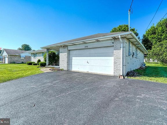 2nd image of 850 Cape Horn Rd