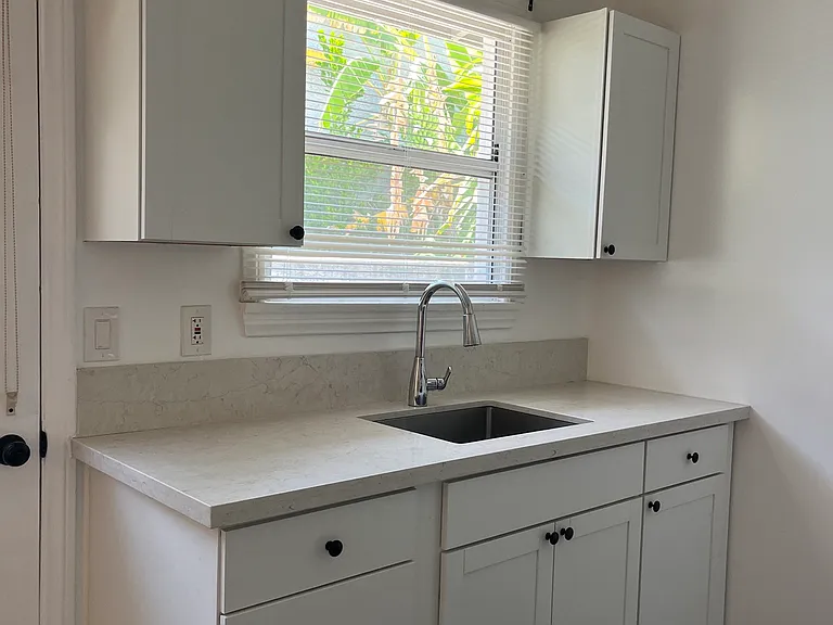 14 E Commonwealth Ave #B — Photo 7