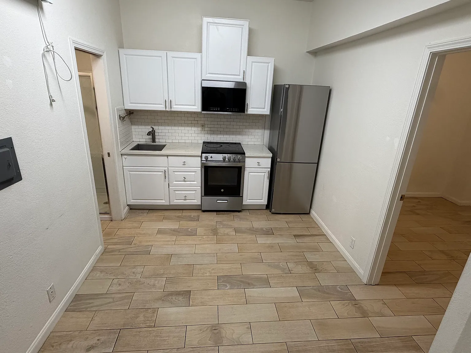 1 bed, $2,300 — Photo 2