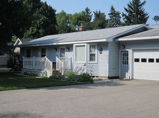 243 N Main St, Kent City, MI 49330