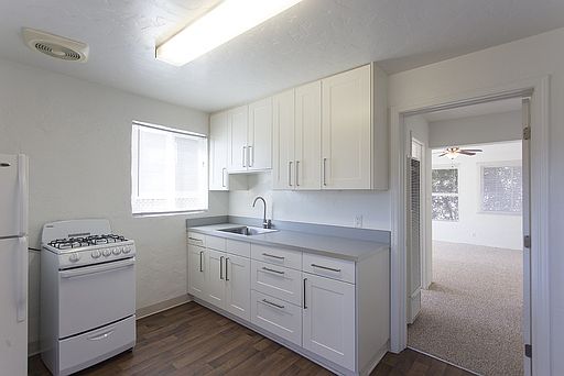 2nd image of 7528 Cuvier St APT 4