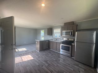 118 Glenn Rd, Flushing, MI 48433