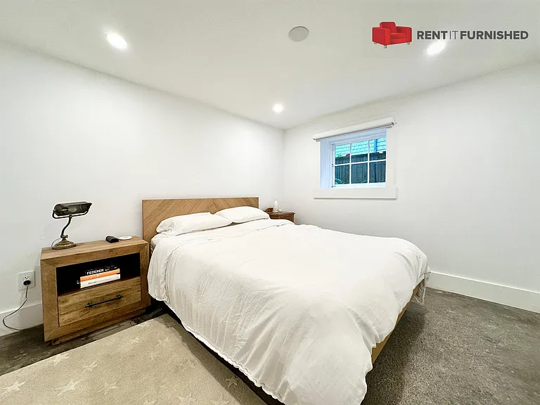 2036 W 15th Ave — Photo 11