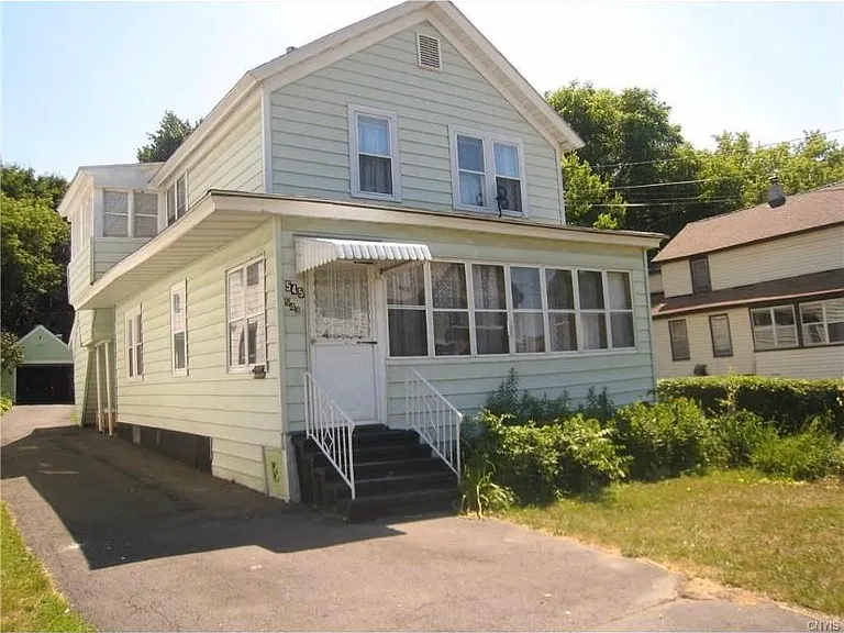 543 Richmond Ave #1 — Photo 1
