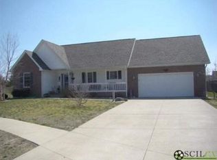 5819 Buchanan Ct, Columbus, IN 47203