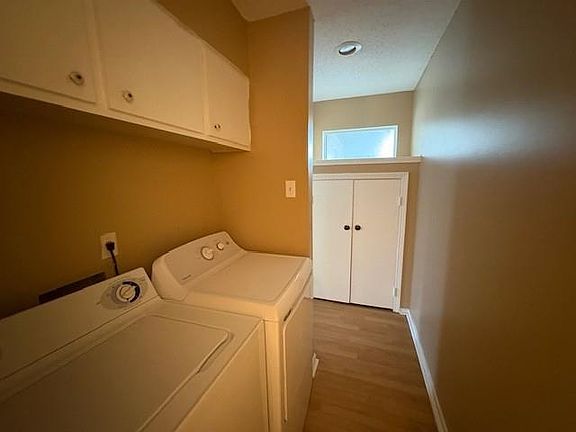 5th image of 3986 Grahamdale Cir #3986B