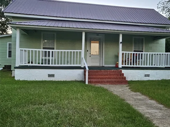 102 Polka Ave S, Elba, AL 36323