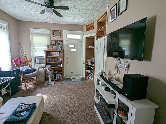 5th image of 114 S Madison St #2