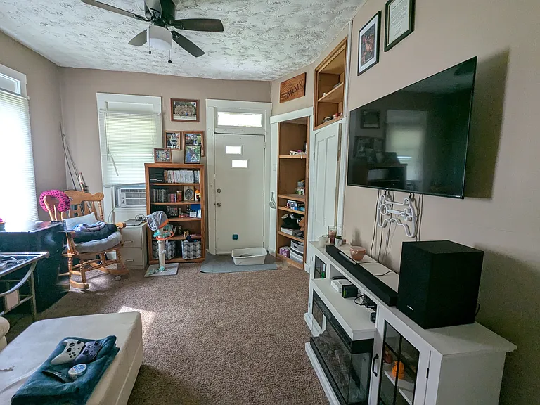 114 S Madison St #2 — Photo 5
